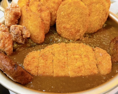予約必須のエベレストカレー